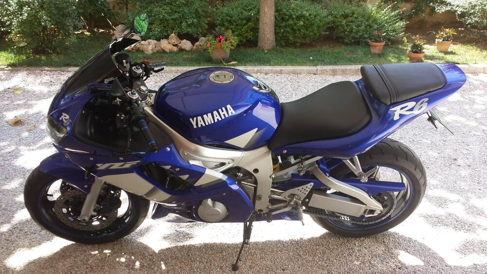 Yamaha YZF R6 (1999 - 00) (4)