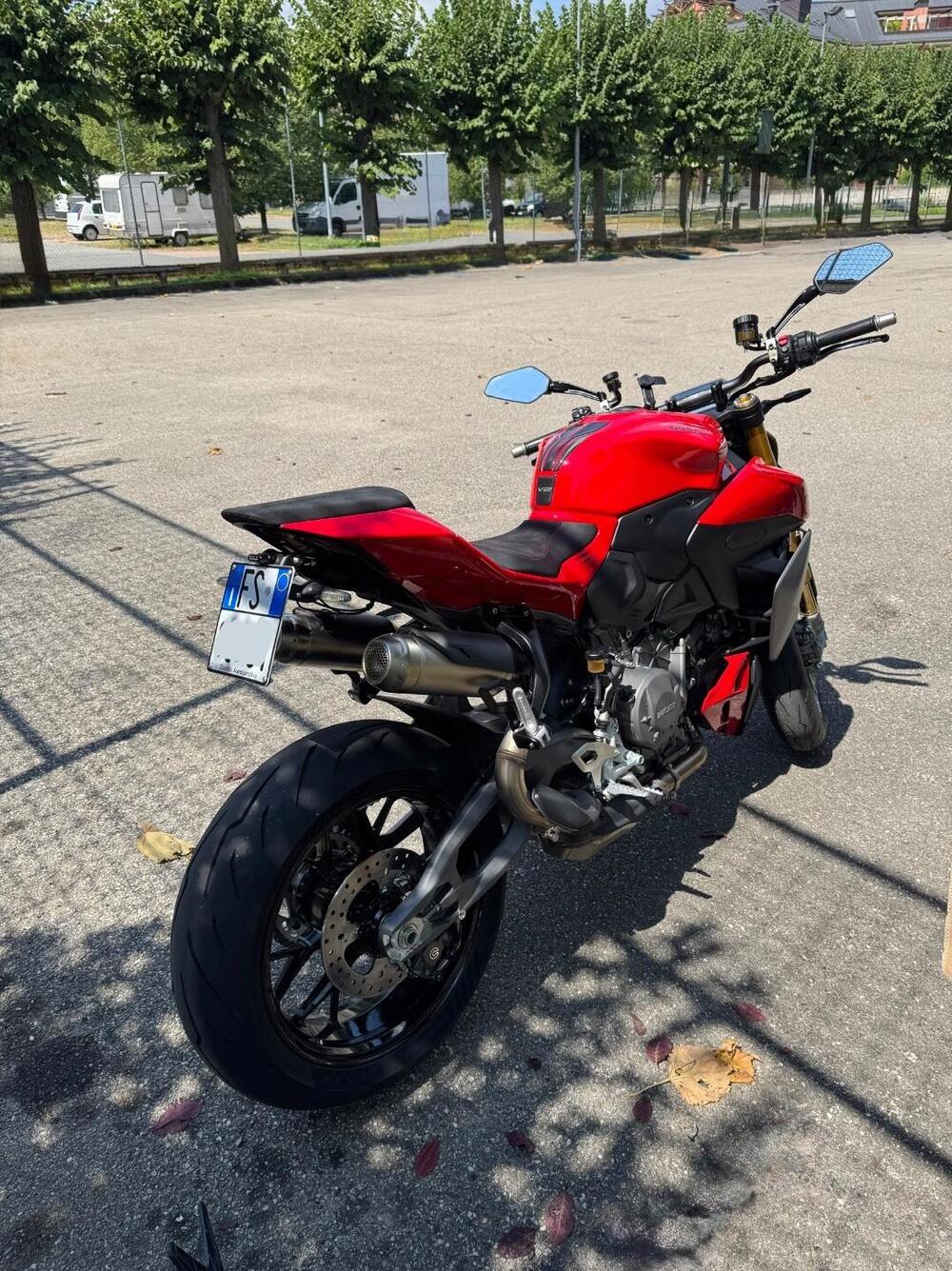 Ducati Streetfighter V2 S (2025) (4)