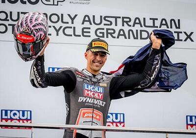 MotoGP 2025. GP dell'Australia. Moto2: Senna Agius eroe in casa! Sul podio Diogo Moreira, a -2 punti da Manu Gonzalez