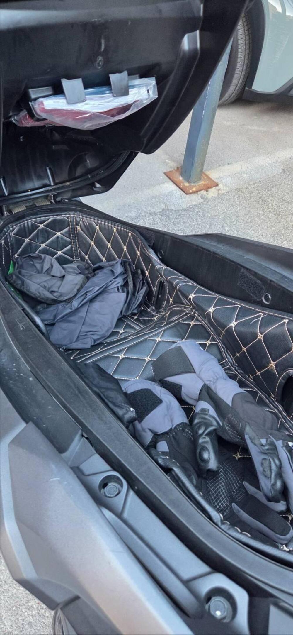 Honda ADV 350 (2022 - 24) (8)