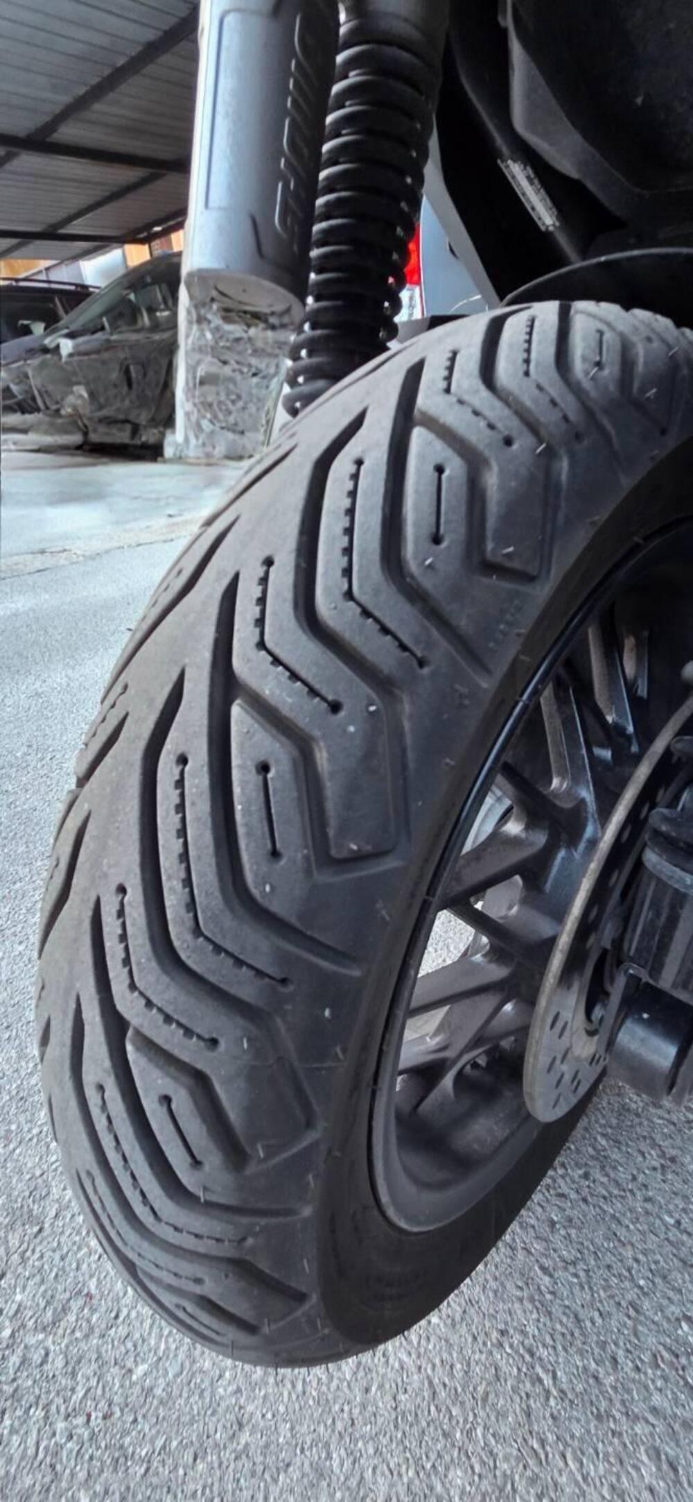 Honda ADV 350 (2022 - 24) (14)