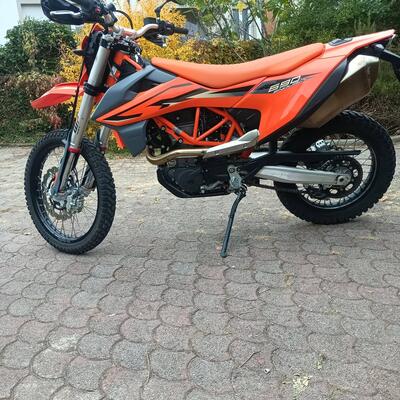 KTM 690 Enduro R (2022 - 25) usata
