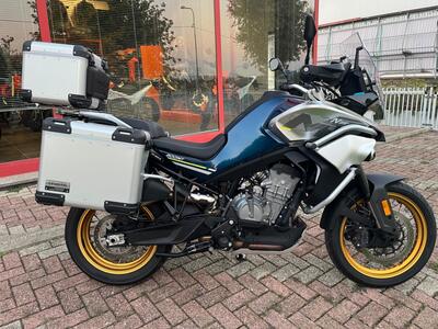 CFMOTO 800MT Touring (2022 - 25) usata