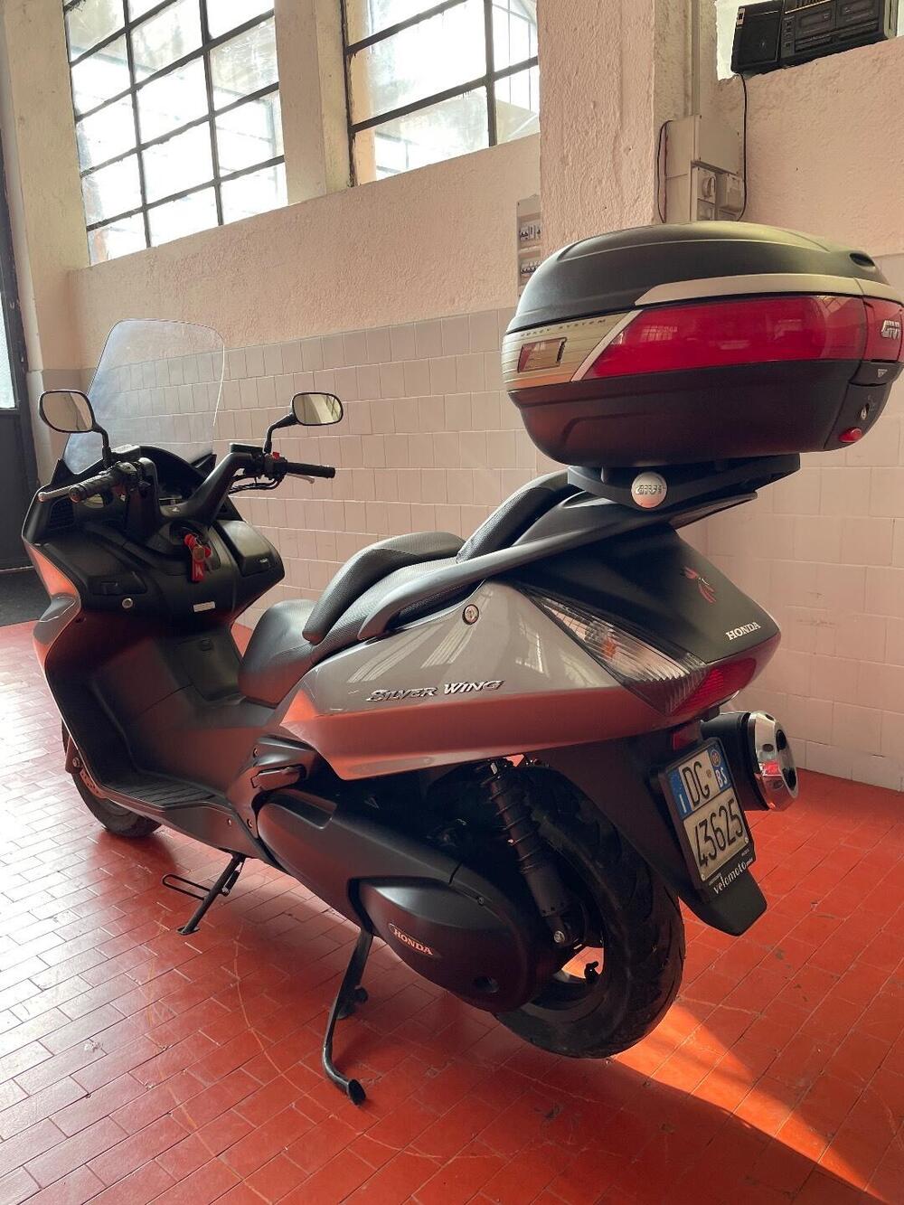 Honda Silver Wing 400 (2006 - 09) (7)