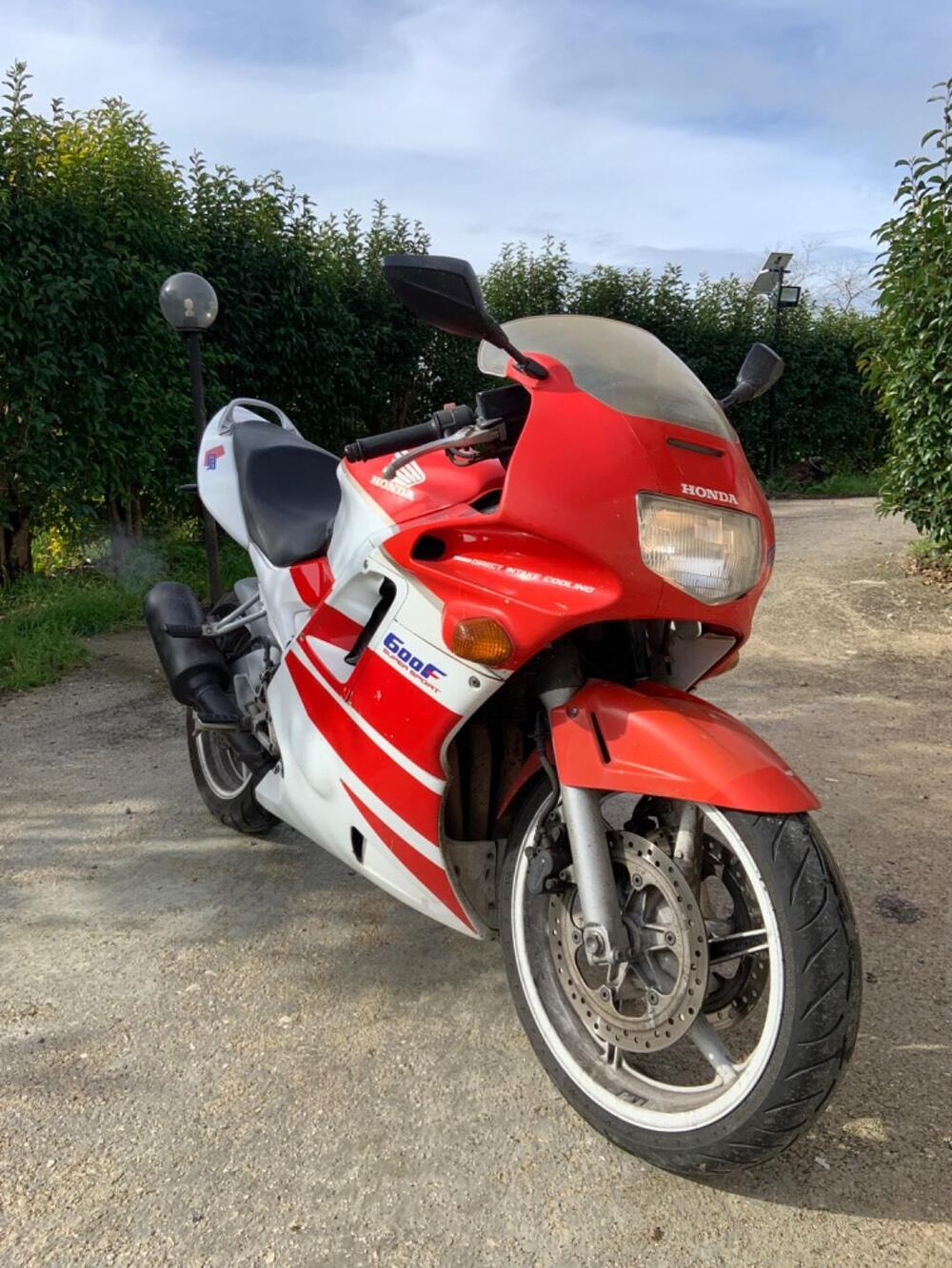 Honda CBR 600 F (7)