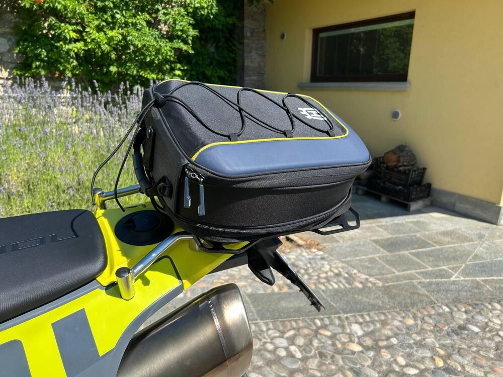 Husqvarna 701 Supermoto (2023 - 25) (4)