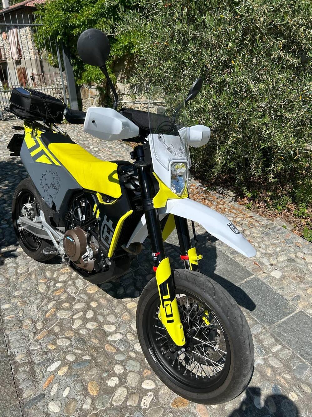Husqvarna 701 Supermoto (2023 - 25) (9)