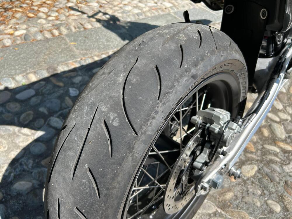 Husqvarna 701 Supermoto (2023 - 25) (10)