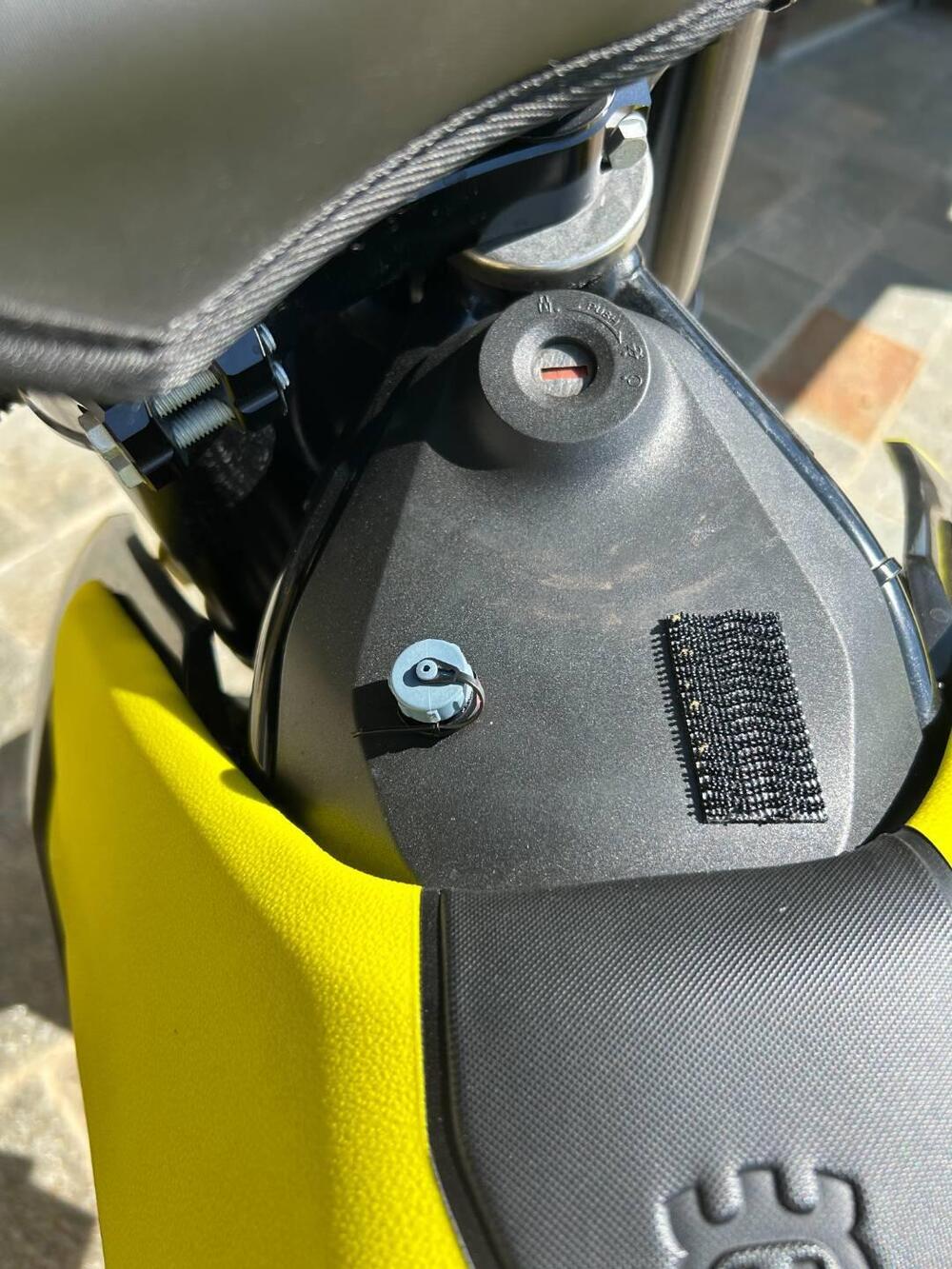 Husqvarna 701 Supermoto (2023 - 25) (12)