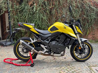 Honda CB 750 Hornet (2023 - 24) usata