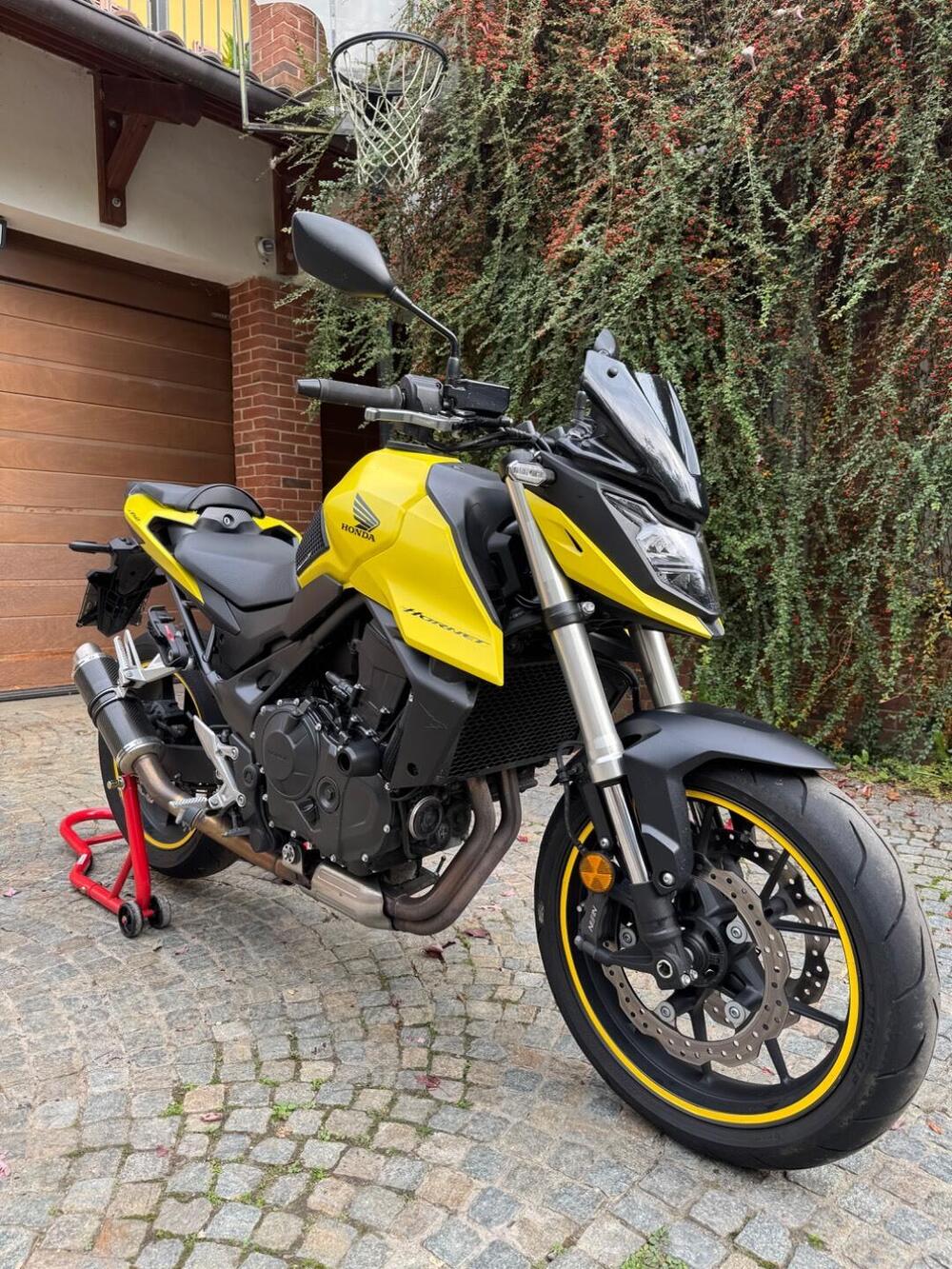 Honda CB 750 Hornet (2023 - 24) (3)