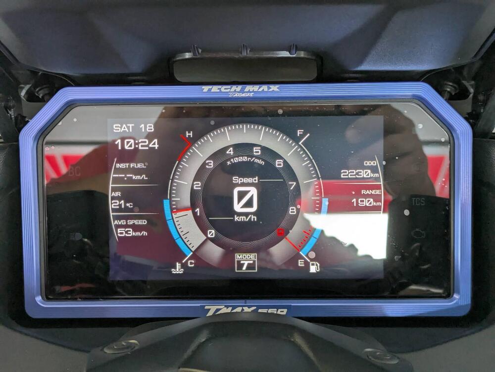 Yamaha T-Max 560 (2025 - 26) (2)