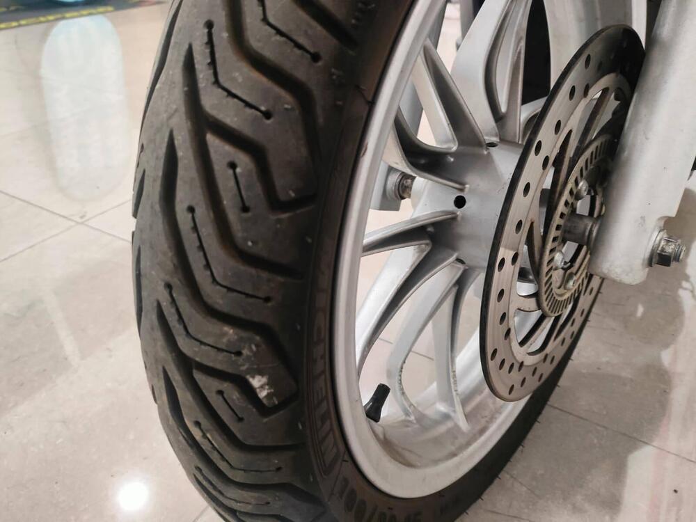 Piaggio Medley 150 ABS (2016 - 19) (8)