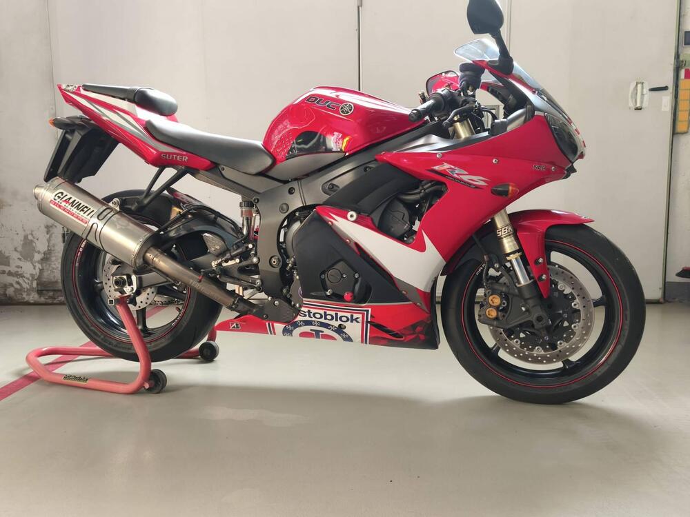 Yamaha YZF R6 (2005 - 06) (2)