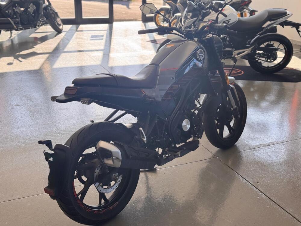 Benelli Leoncino 125 (2022 - 25) (2)