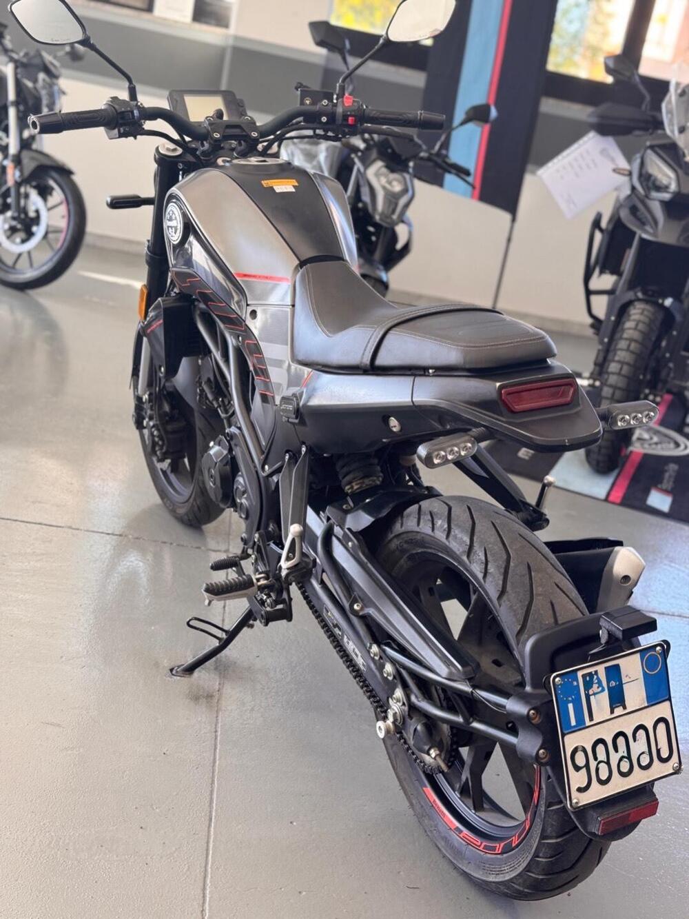 Benelli Leoncino 125 (2022 - 25) (3)