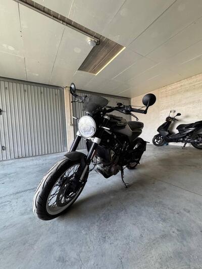 Husqvarna Svartpilen 401 (2018 - 19) usata