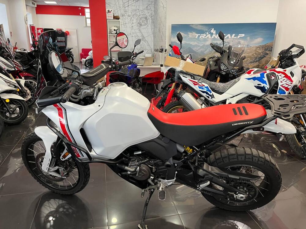 Ducati DesertX (2022 - 25) (3)