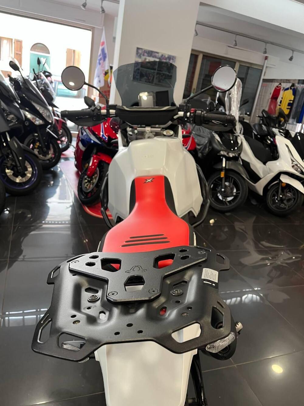 Ducati DesertX (2022 - 25) (4)