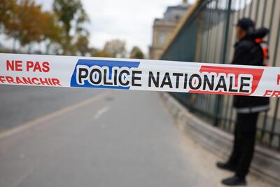 Furto al Louvre di Parigi: dopo il colpo i Lupin scappano con due scooter