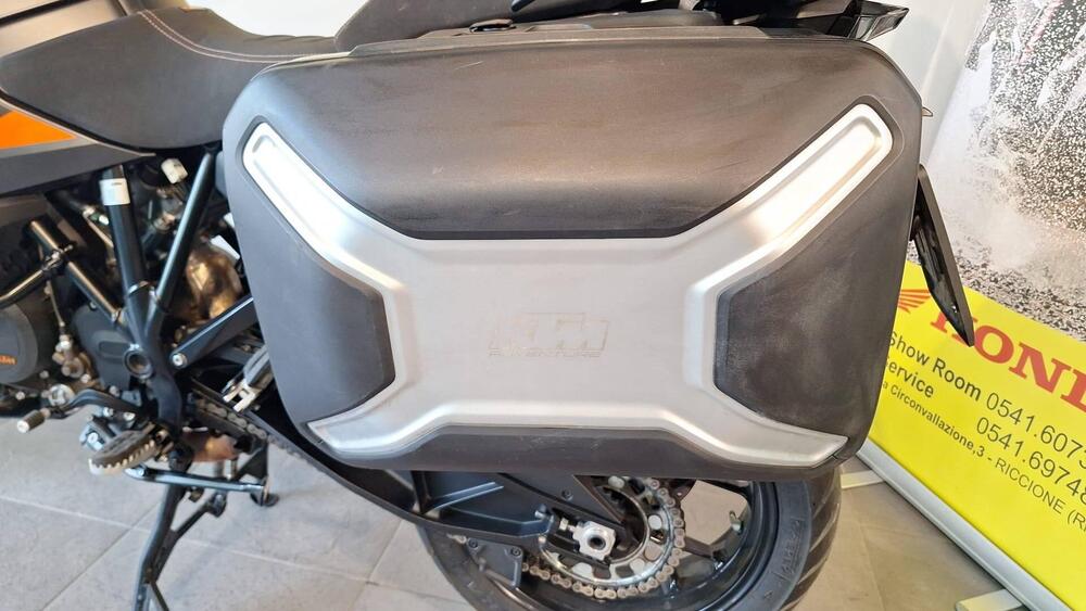 KTM 1290 Super Adventure S (2021) (9)