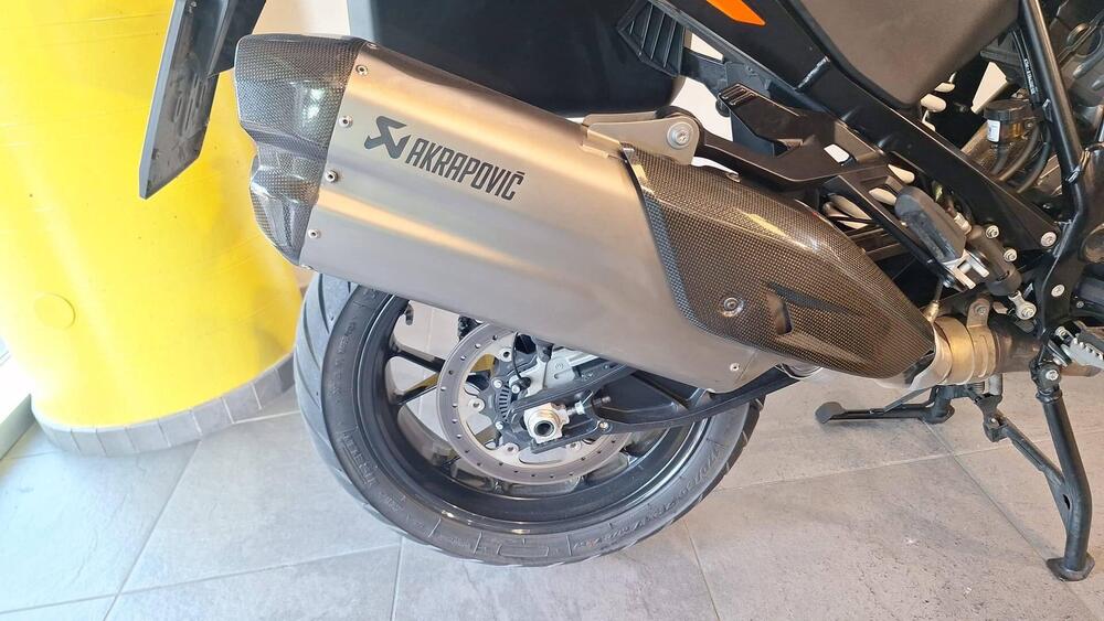 KTM 1290 Super Adventure S (2021) (8)