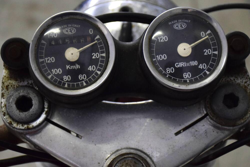 Moto Morini Corsaro 125 SS (9)