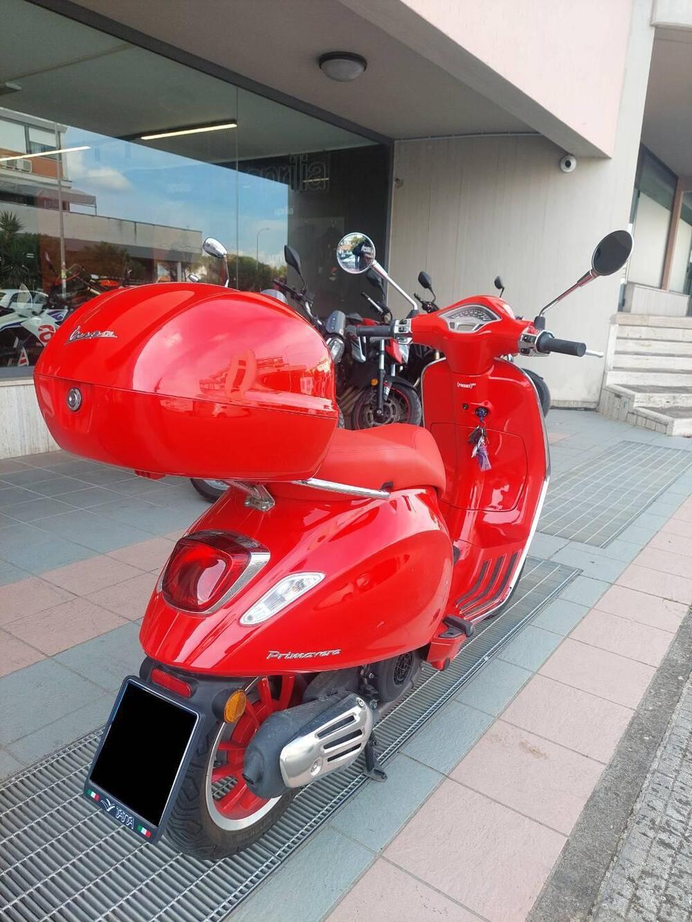Vespa Primavera 125 RED (2021 - 24) (4)