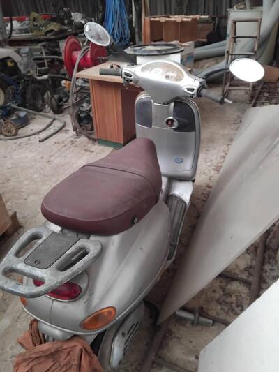 Vespa 125 ET4 (1996 - 01) usata