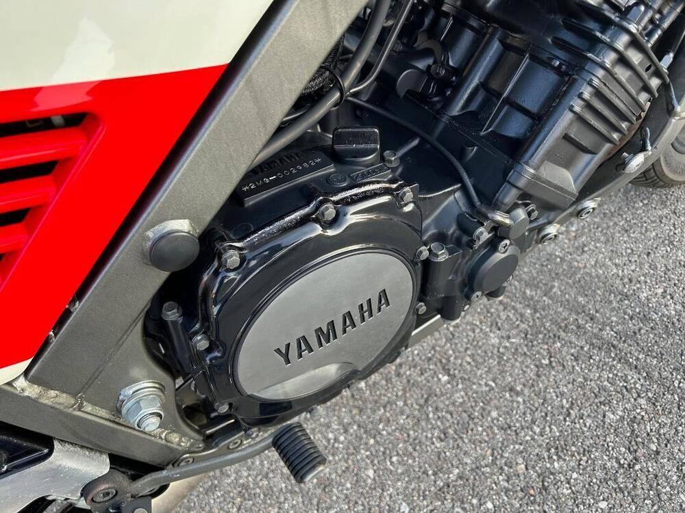 Yamaha FZ 750 (1985 - 88) (8)