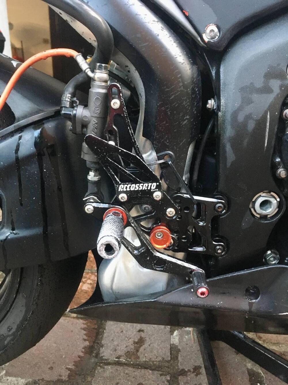 Honda CBR 600 RR (2009 - 12) (12)