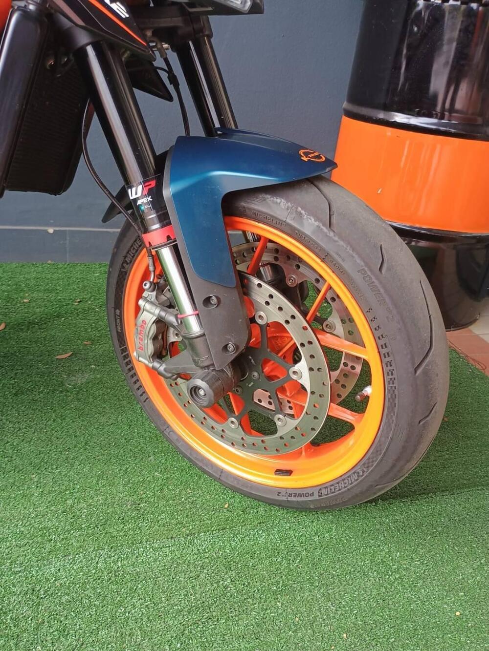 KTM 890 Duke R (2022 - 23) (14)