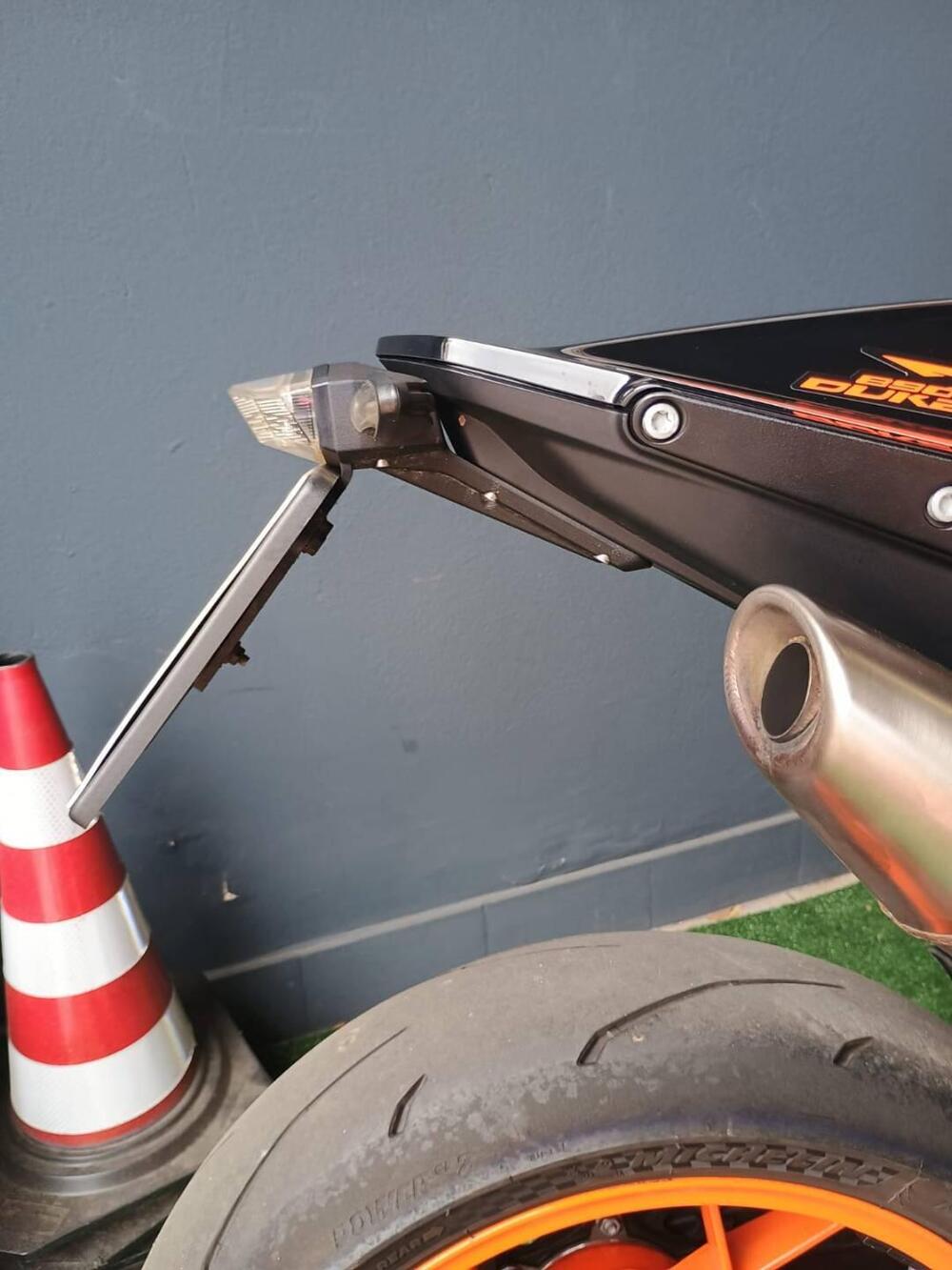 KTM 890 Duke R (2022 - 23) (16)