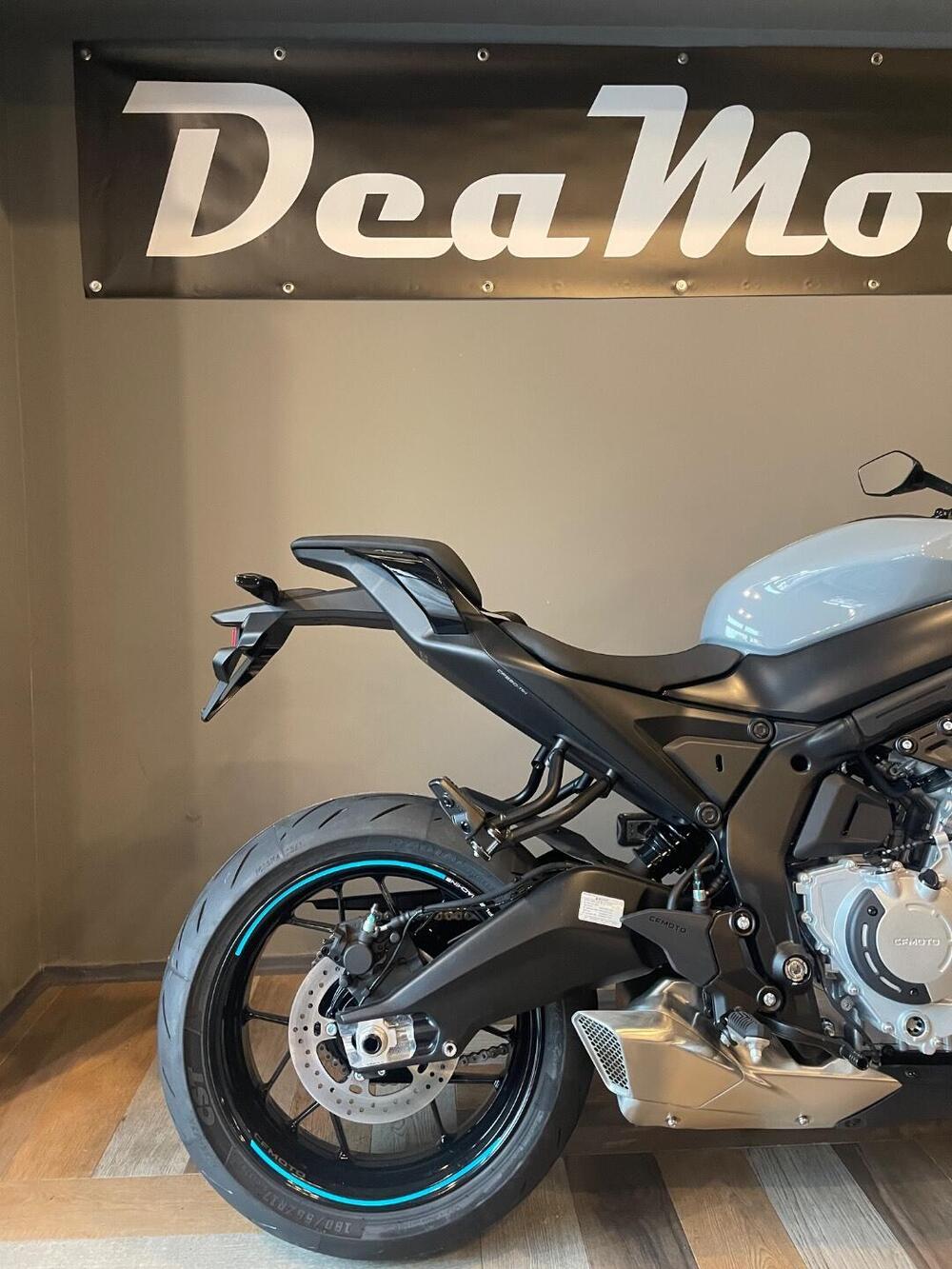 CFMOTO 675NK (2025 - 26) (2)