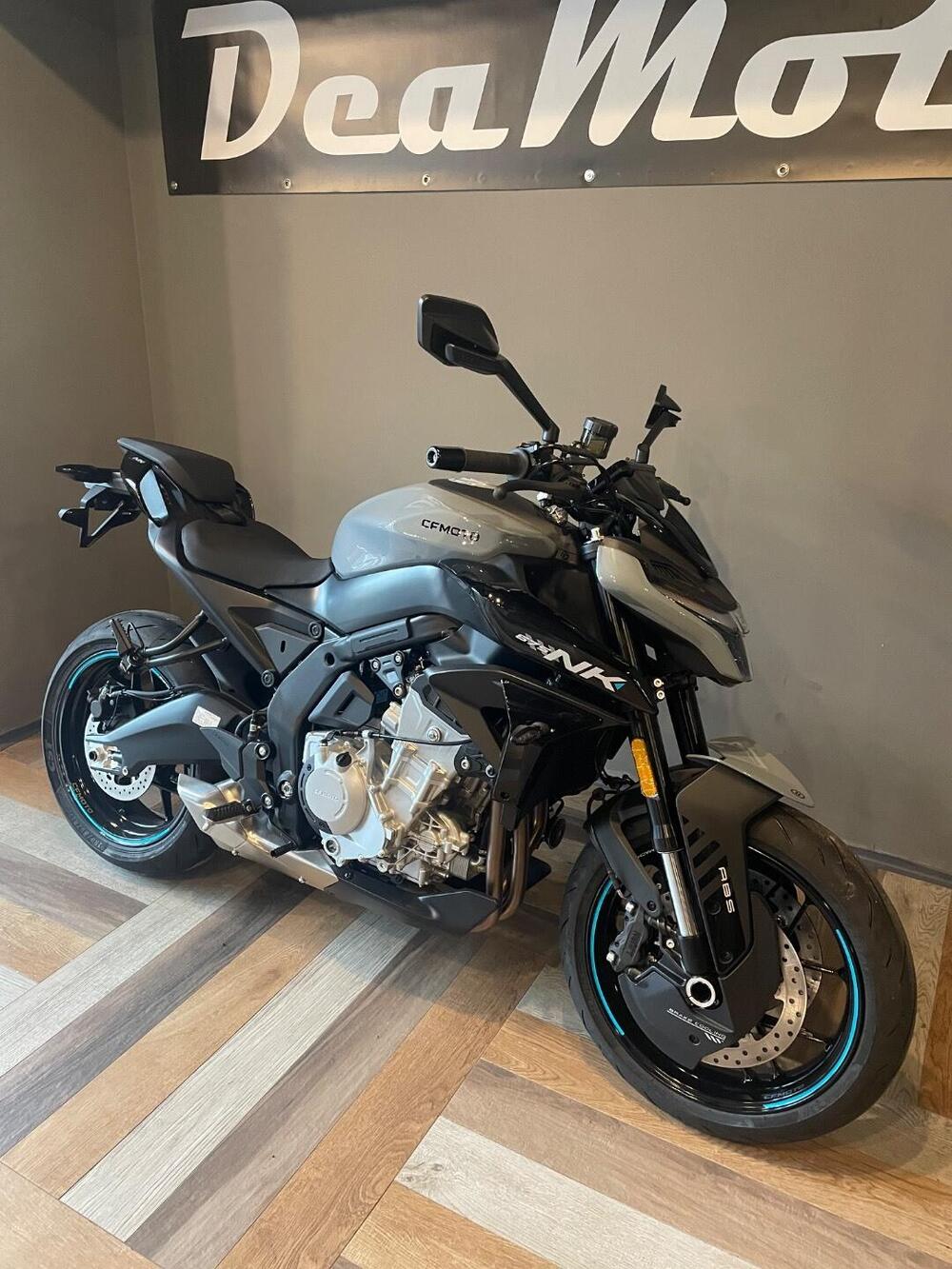 CFMOTO 675NK (2025 - 26) (4)