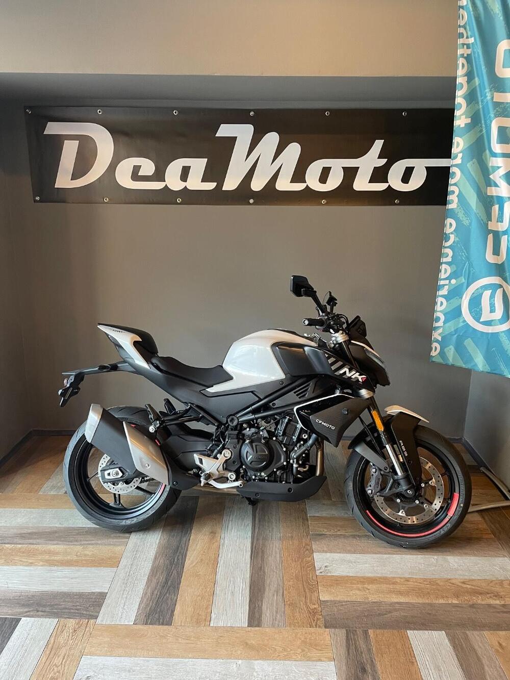 CFMOTO 450NK (2023 - 26)