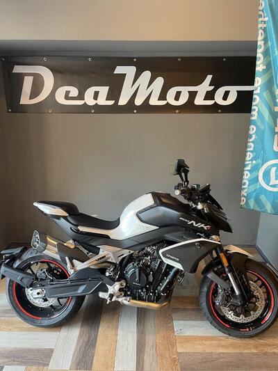 CFMOTO 800NK Advanced (2023 - 25) nuova