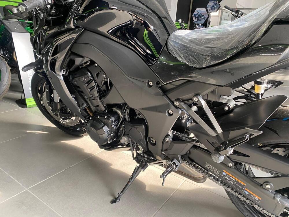 Kawasaki Z 1100 (2026) (8)