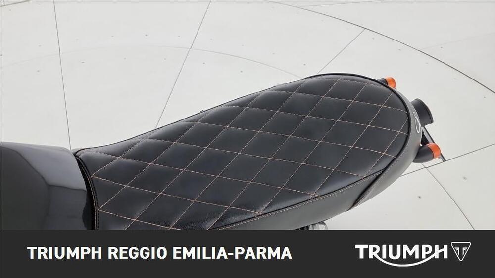 Moto Guzzi V7 Stone (2012 - 15) (13)