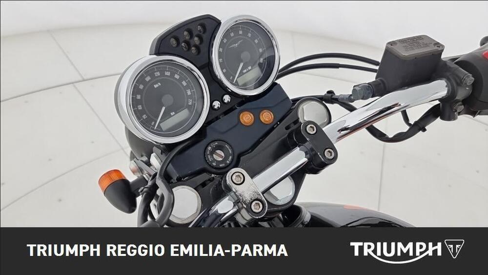 Moto Guzzi V7 Stone (2012 - 15) (9)