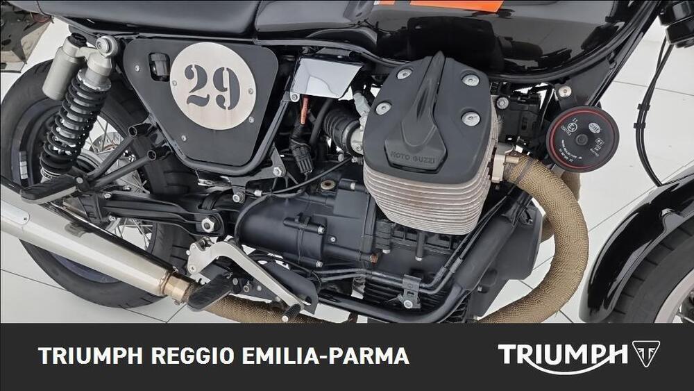 Moto Guzzi V7 Stone (2012 - 15) (18)