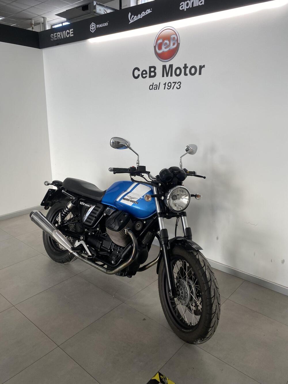 Moto Guzzi V7 II Special (2015 - 17) (6)