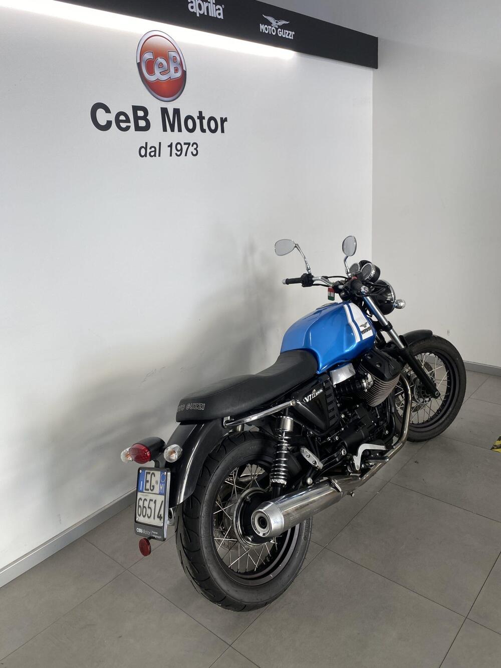 Moto Guzzi V7 II Special (2015 - 17) (7)