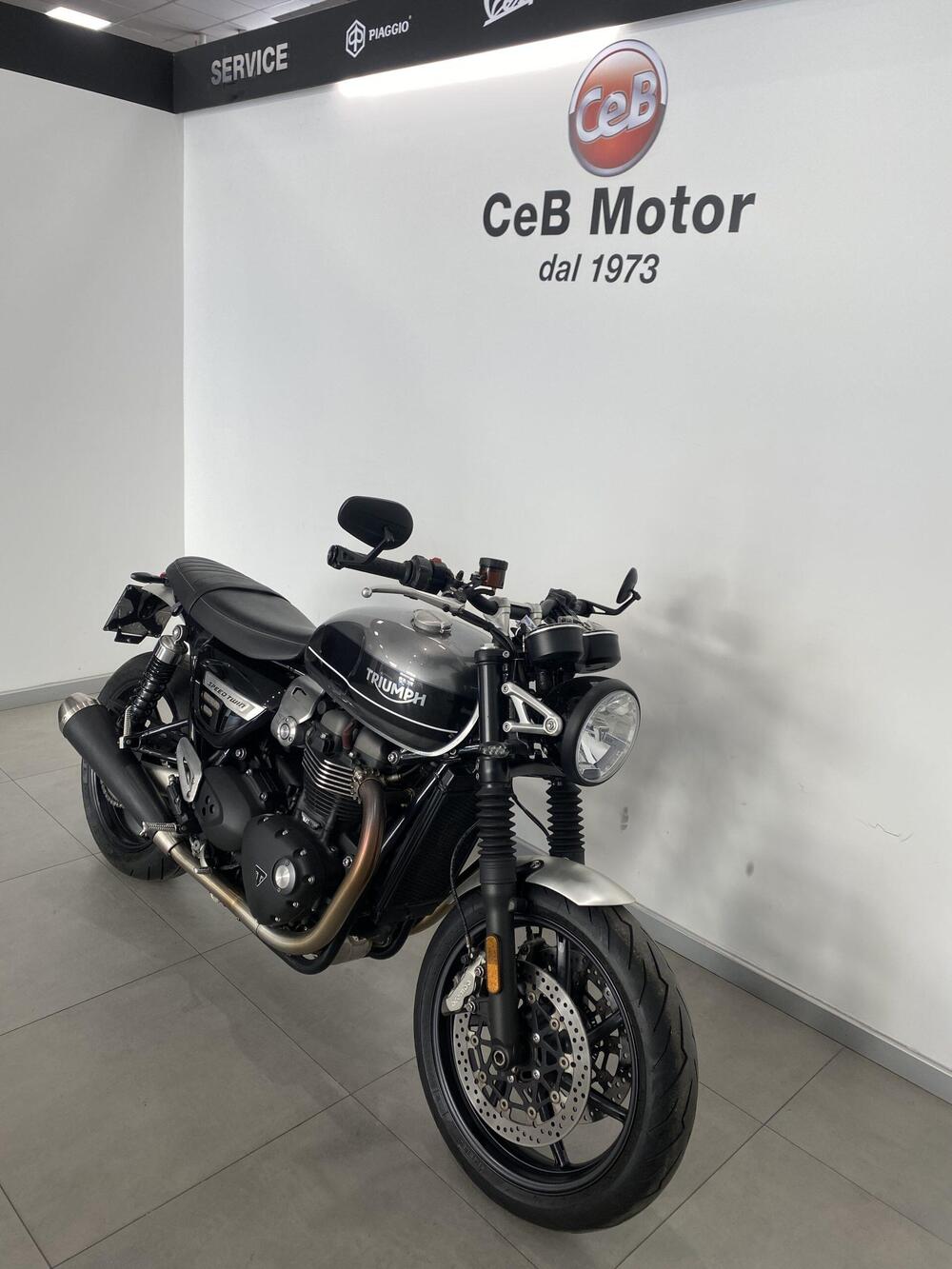 Triumph Speed Twin 1200 (2021 - 24) (3)