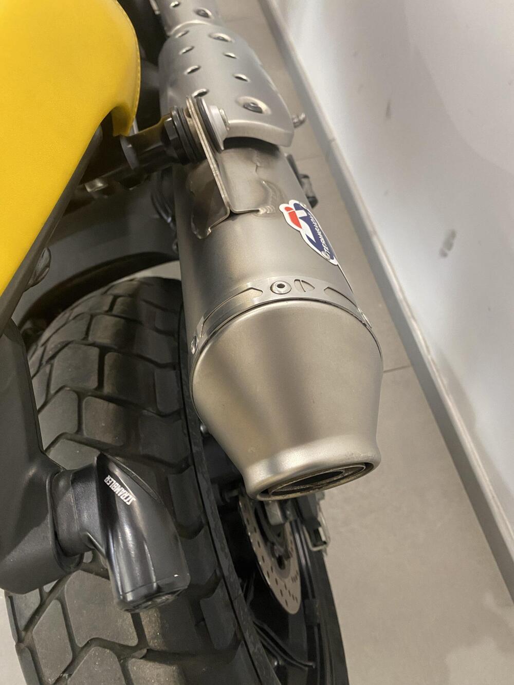 Ducati Scrambler 800 Full Throttle (2015 - 16) (2)