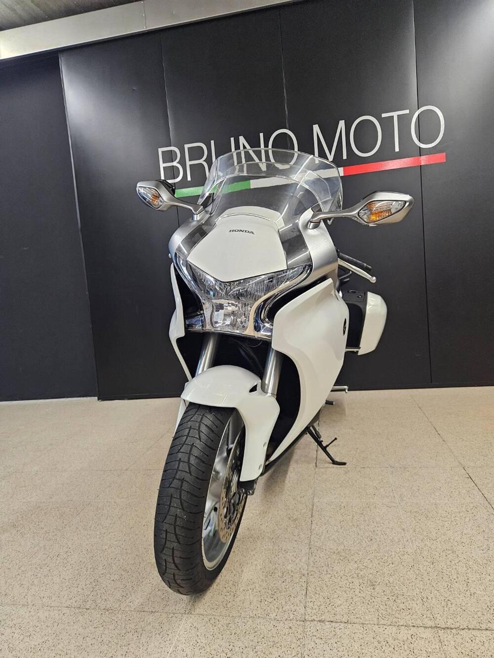 Honda VFR 1200 F ABS (2009 - 16) (3)