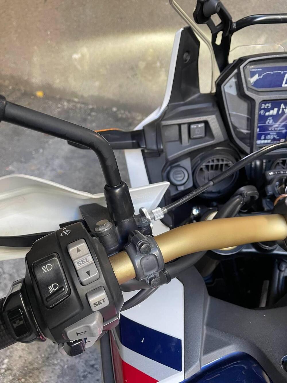 Honda Africa Twin CRF 1000L DCT (2018 - 19) (6)