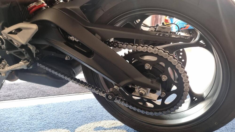 Triumph Street Triple 765 R (2023 - 26) (9)