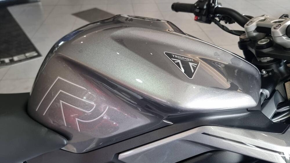Triumph Street Triple 765 R (2023 - 26) (8)