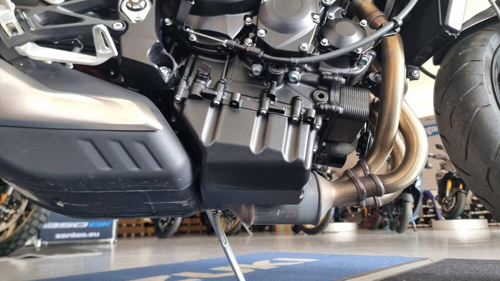 Triumph Street Triple 765 R (2023 - 26) (16)